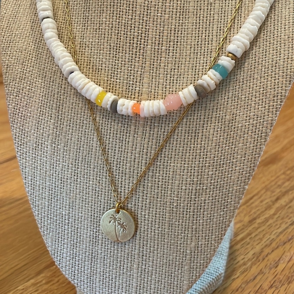 Madewell Palm Tree Beach Find Layered Necklace Set Coin Pendant Puka shell beads - Picture 4 of 10